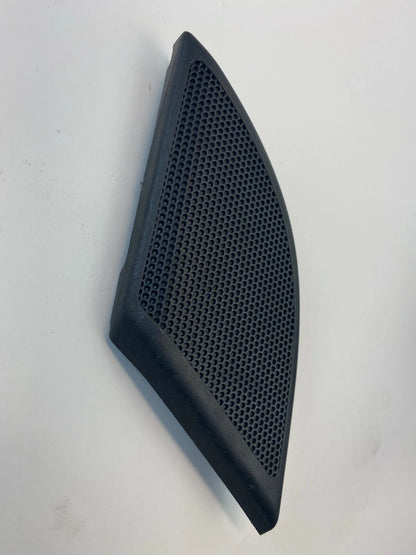 08-10 SATURN VUE REAR RIGHT SIDE DOOR SPEAKER COVER GRILLE TRIM 96627976 OEM