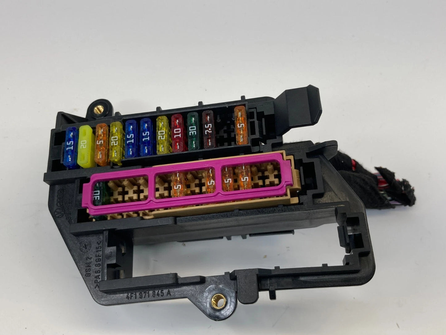 2005-2011 AUDI A6 QUATTRO FRONT JUNCTION RELAY FUSE BOX 4F1-971-845-A OEM