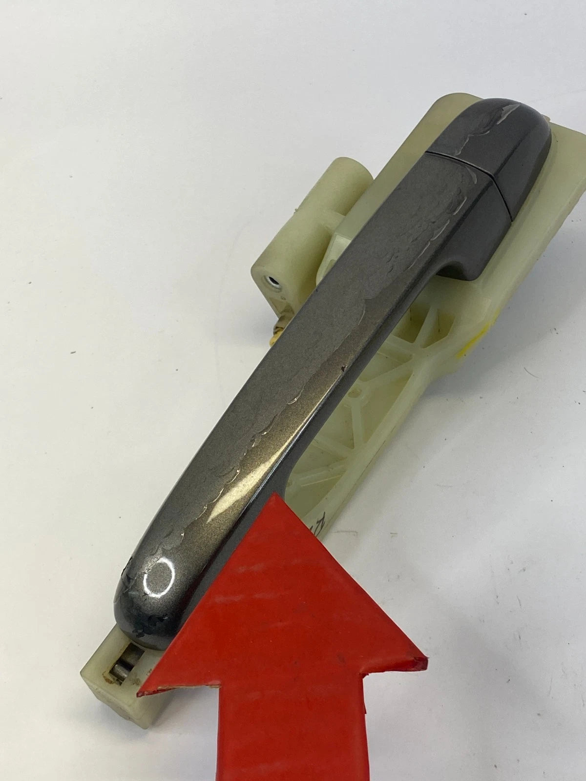 2010-2013 KIA FORTE REAR LEFT DRIVER SIDE EXTERIOR OUTER DOOR HANDLE GRAY OEM
