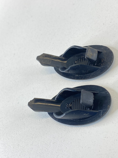 01-05 BMW 330xi Front Passenger Side Door Panel Trim Pull Handle Screw Cover Cap