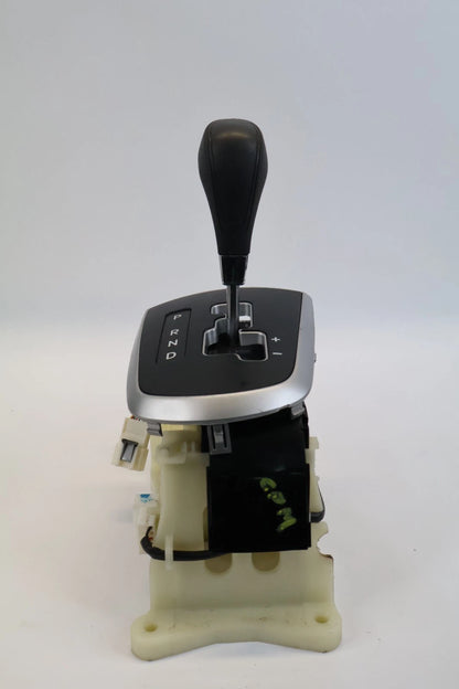 2012-2014 HYUNDAI ACCENT AUTOMATIC FLOOR SHIFTER SELECTOR LEVER ASSY 46700-1R220