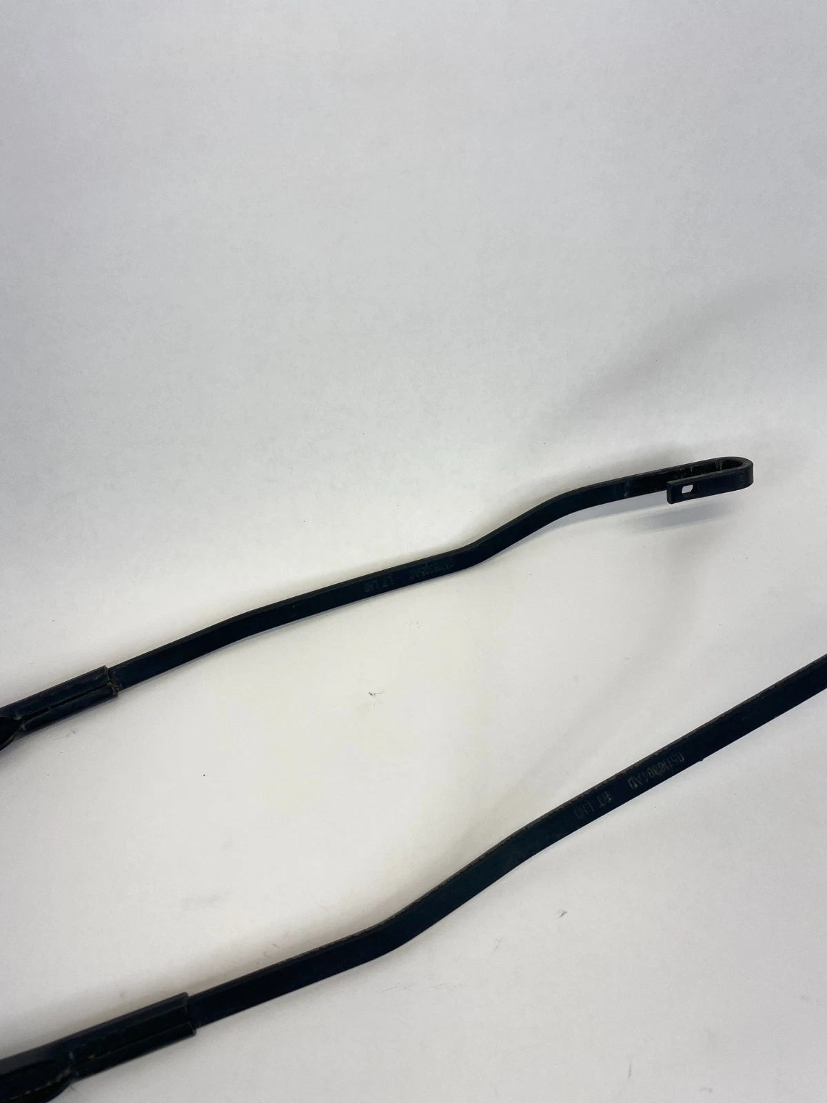 2009 2010 DODGE JOURNEY FRONT WINDSHIELD WIPER ARM PAIR SET LH RH OEM