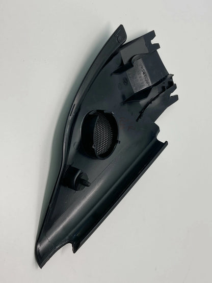 2002-2005 VOLKSWAGEN PASSAT FRONT RIGHT SIDE MIRROR CORNER COVER TRIM 3B0837994