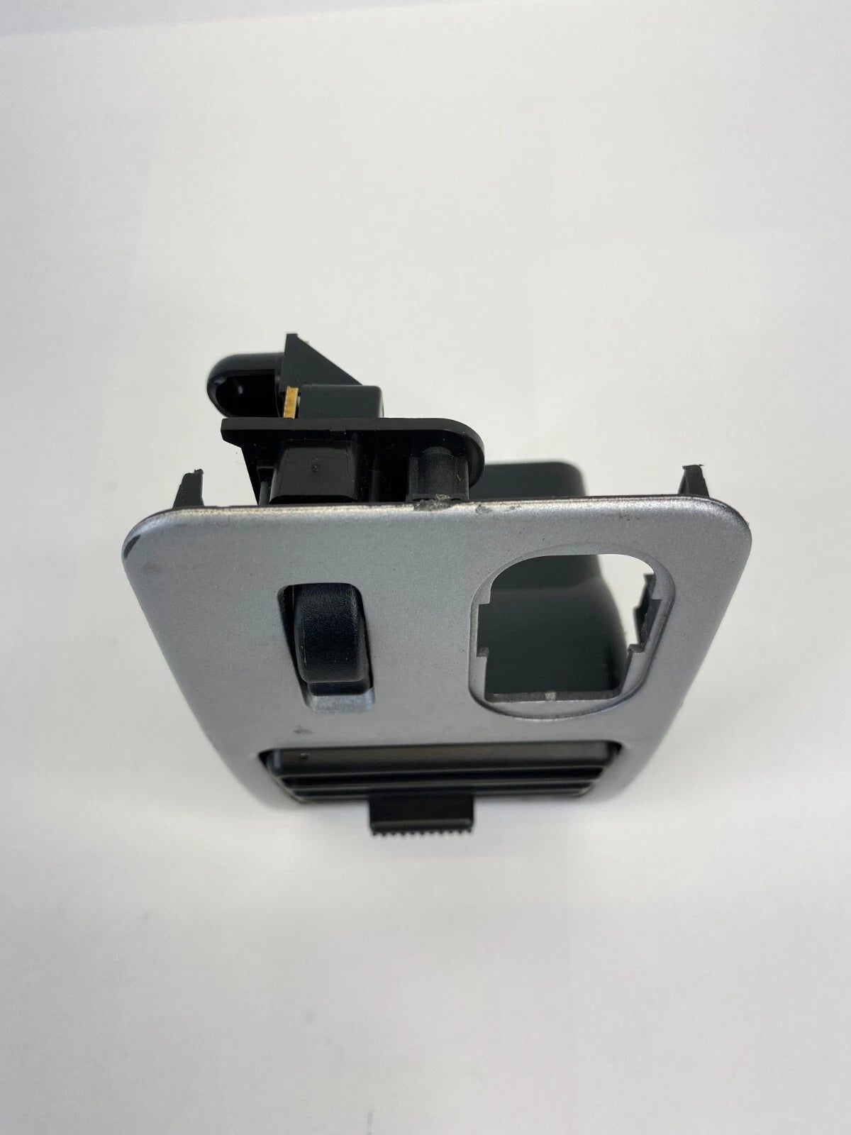 2007-2009 CHEVROLET EQUINOX FRONT LEFT SIDE A/C DASH AIR VENT GRILLE OUTLET OEM