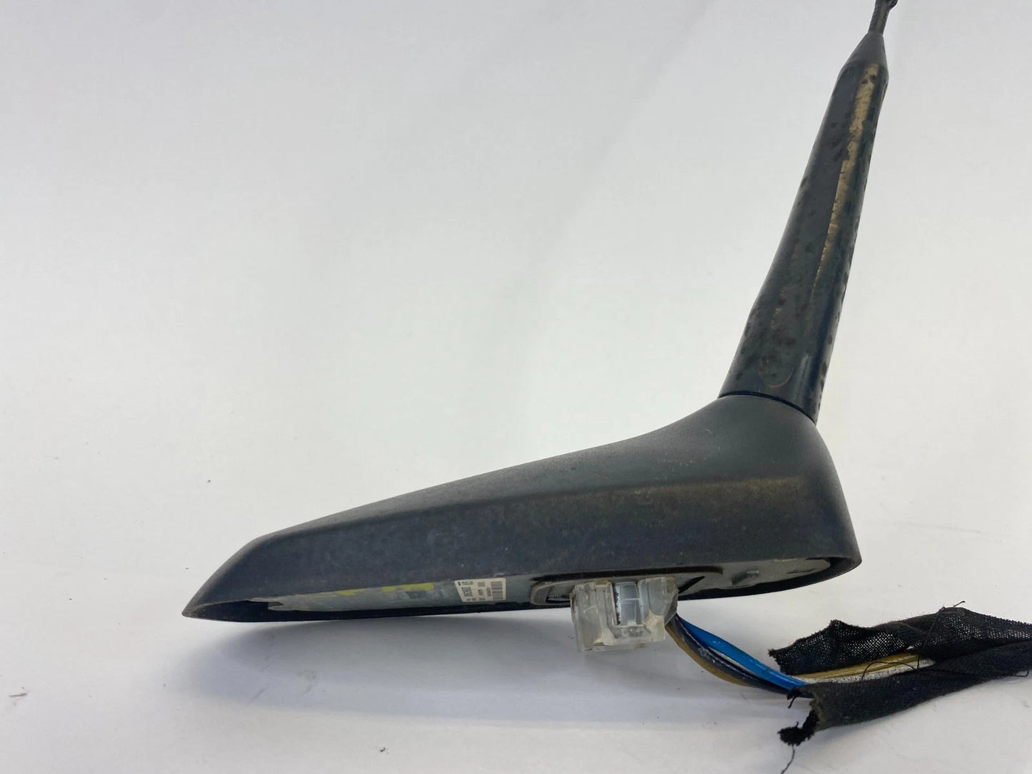 2010 2011 CHEVROLET EQUINOX REAR ROOF AM FM RADIO ANTENNA BASE MAST OEM 20863980