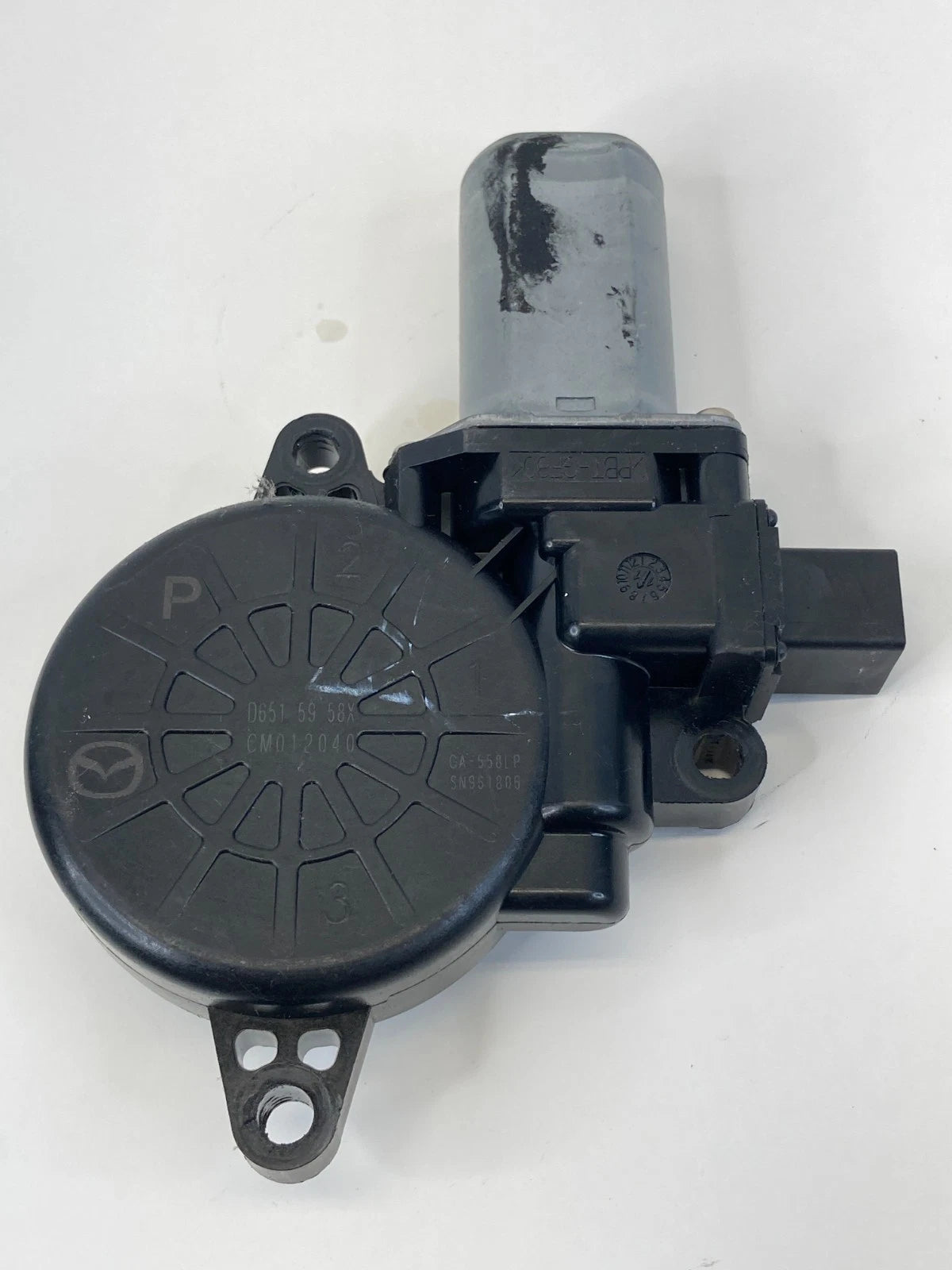 10-13 MAZDA 3 FRONT LEFT DRIVER SIDE DOOR POWER WINDOW MOTOR CM012040 OEM