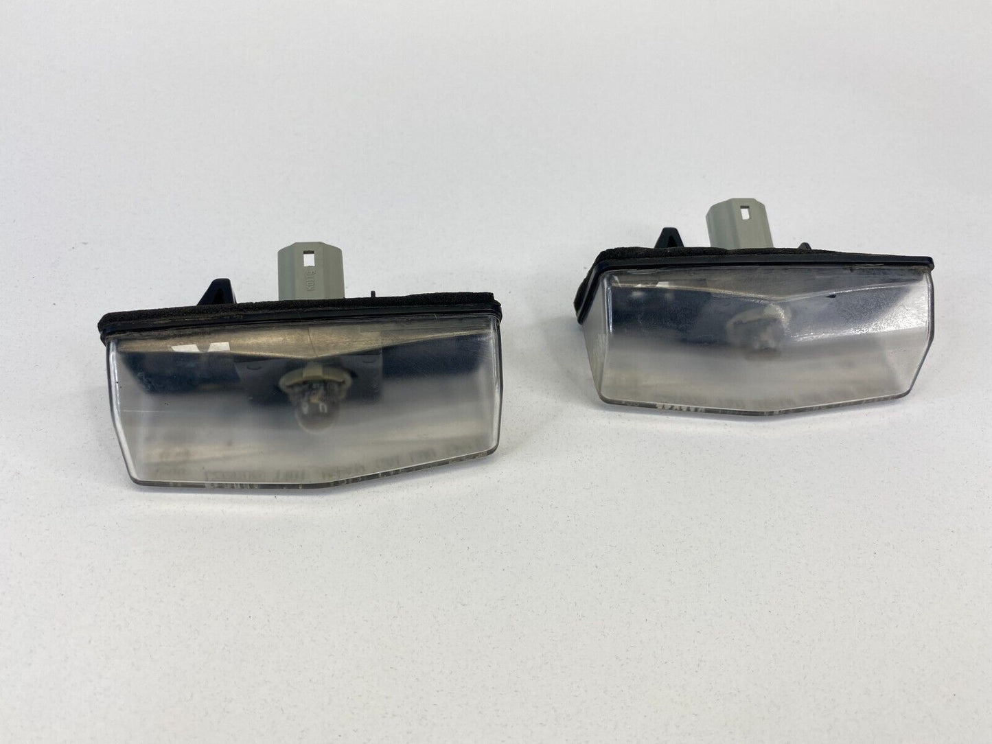 2004-2009 Toyota Prius Rear Trunk License Plate Light Lamp Pair Set OEM