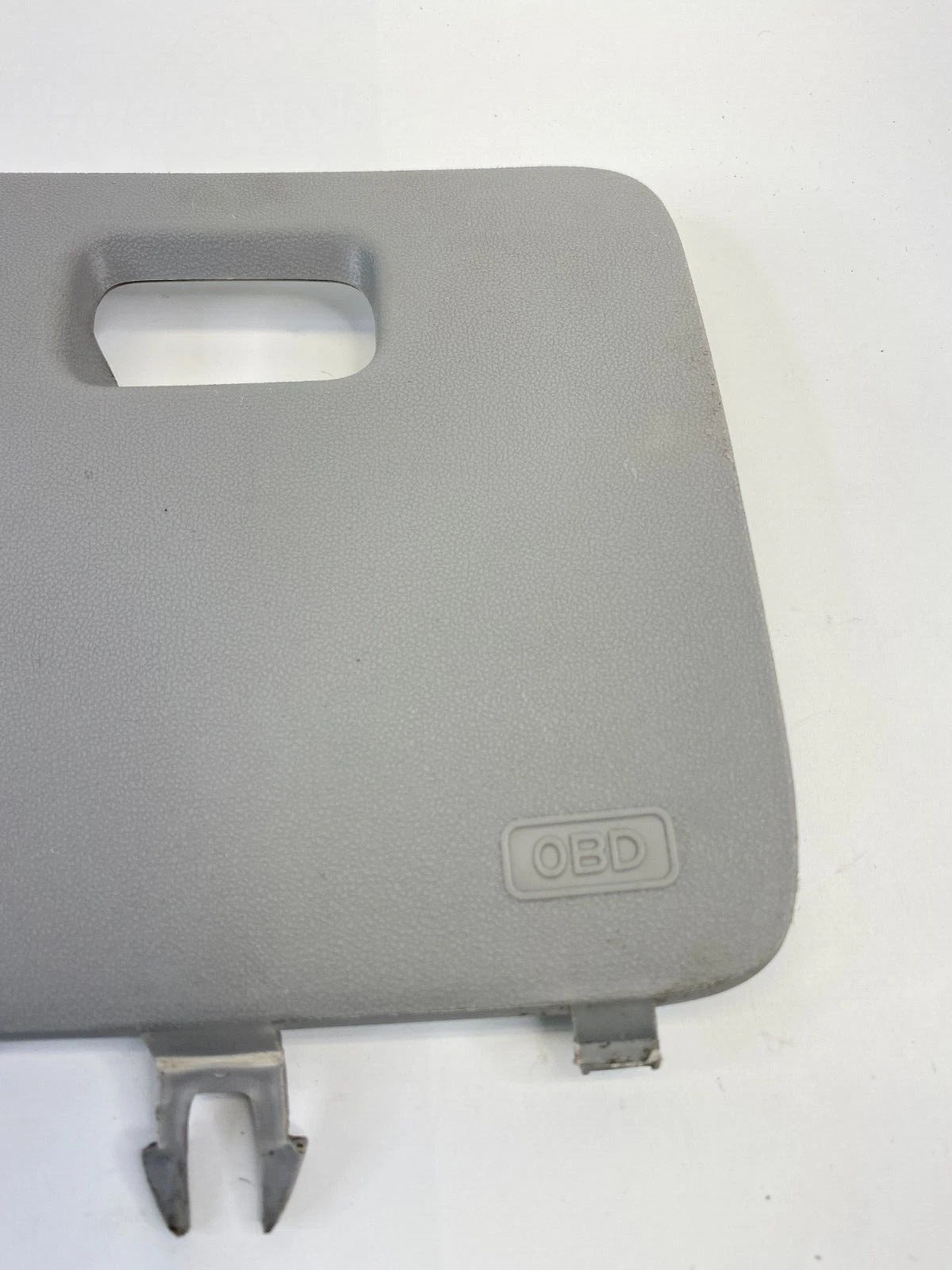 2006-2011 HYUNDAI ACCENT DASH INTERIOR FUSE BLOCK COVER LID 84756-1E100 OEM