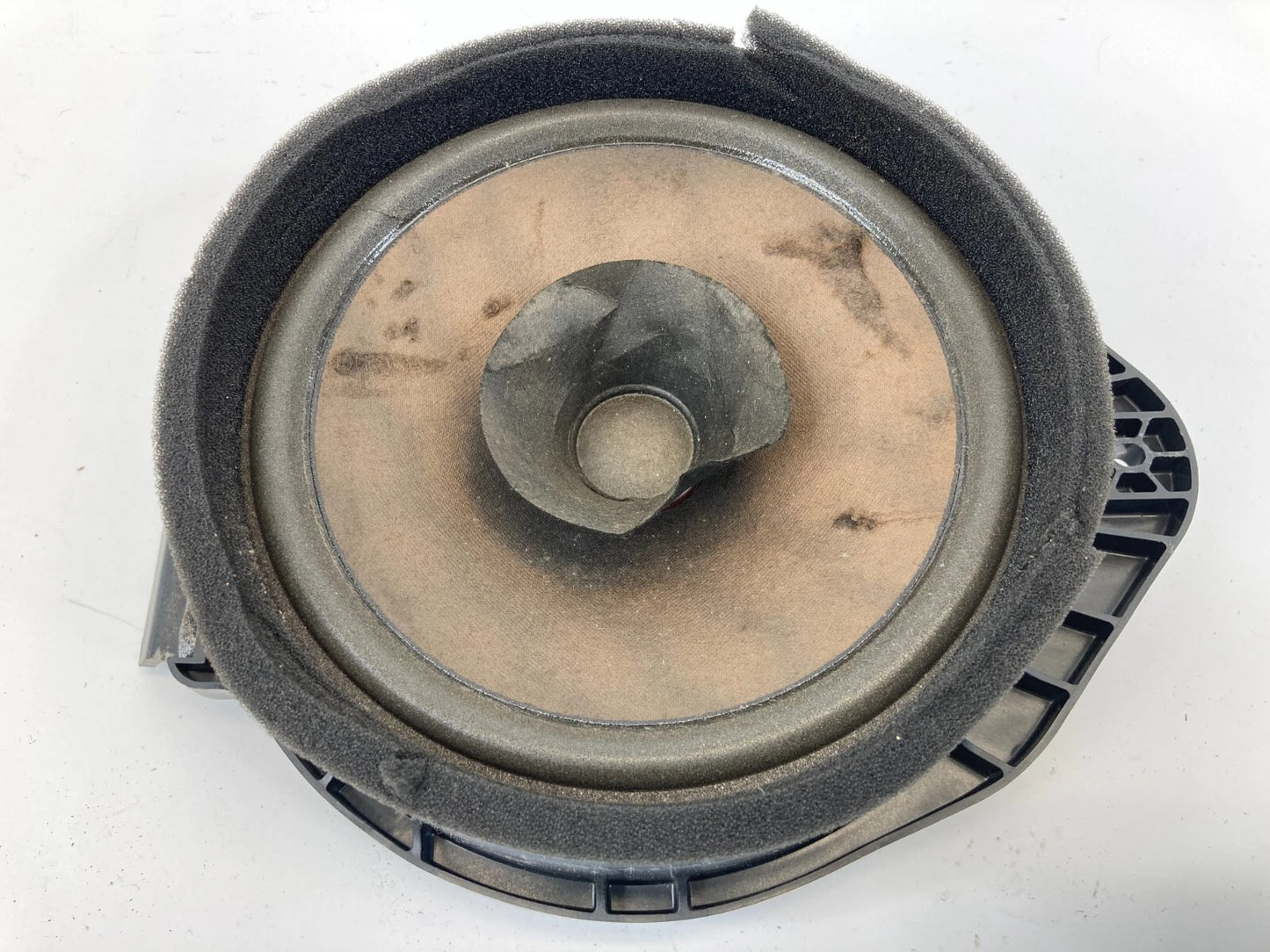 2013-2015 CHEVROLET MALIBU REAR LEFT SIDE DOOR SOUND SYSTEM SPEAKER OEM