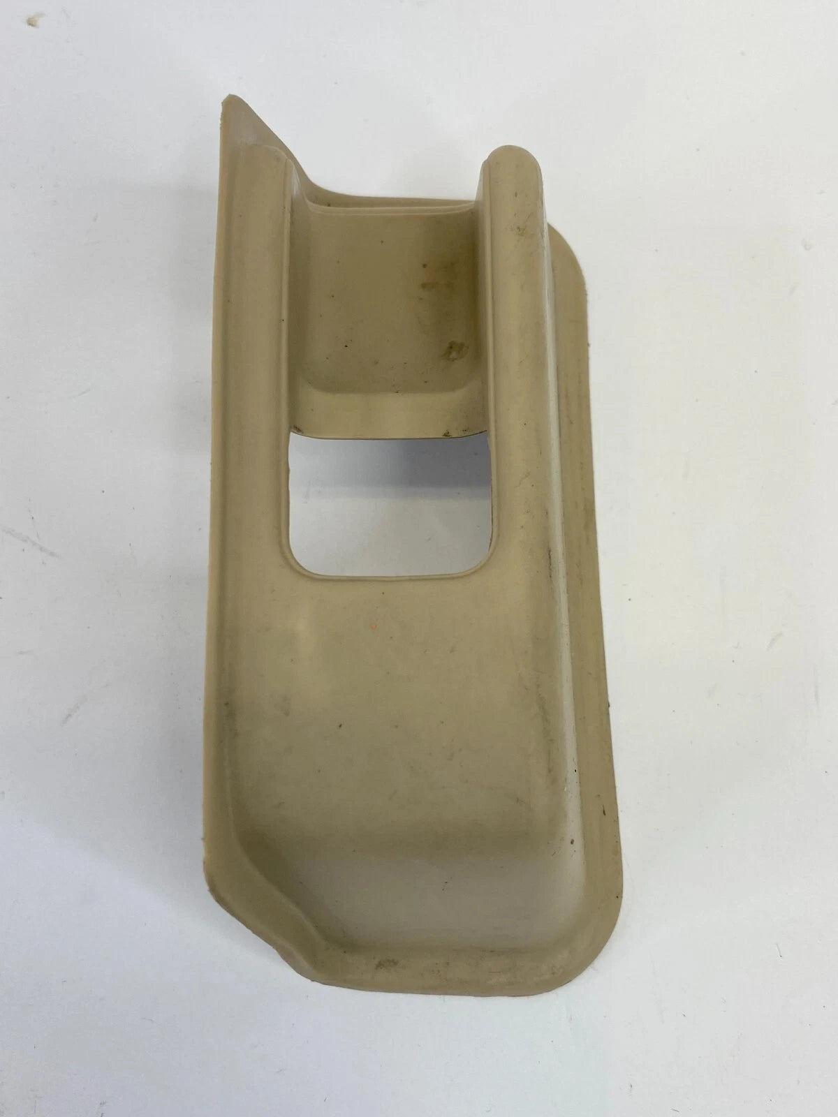 2004 2005 2006 ACURA TL TRUNK GAS DOOR OPENER RELEASE LEVER TRIM COVER OEM