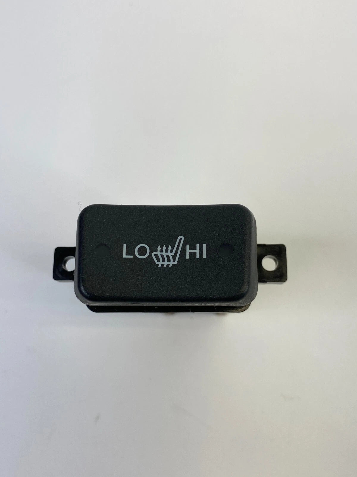 04-08 ACURA TL CENTER CONSOLE HEATER HEAT SEAT CONTROL SWITCH BUTTON M22831 OEM