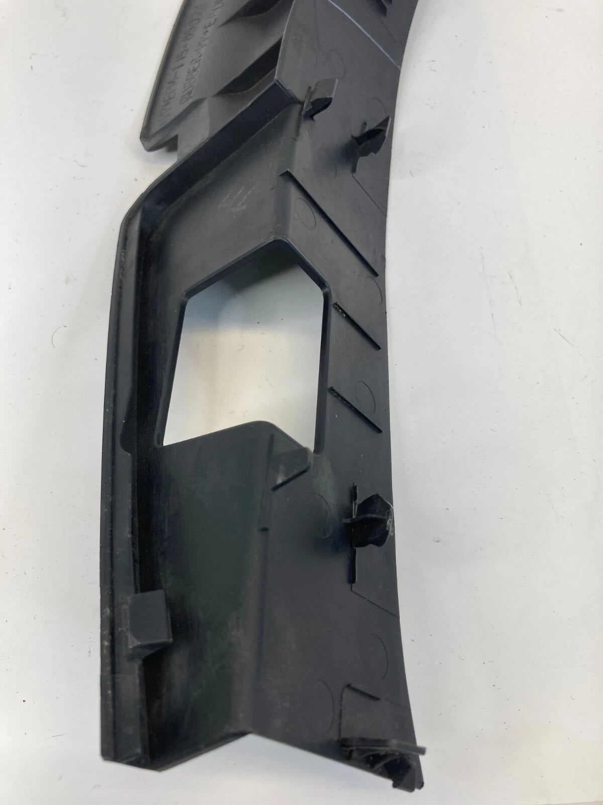 2003-2008 INFINITI FX35 REAR INNER BUMPER TAILLIGHT TRIM COVER 85074-CG000 OEM