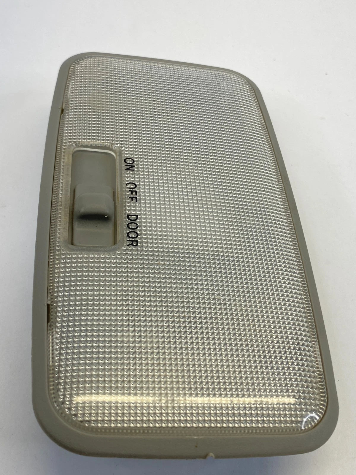 2006-2011 TOYOTA YARIS HATCHBACK CENTER DOME LIGHT LAMP ASSEMBLY OEM