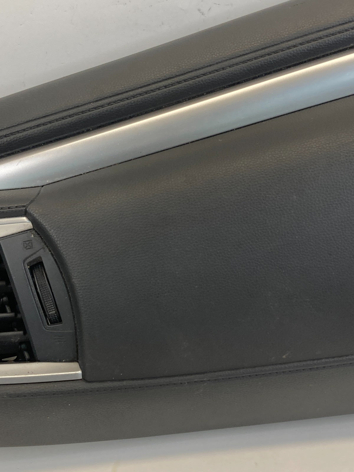 2015-2020 Honda Fit Dash Left Driver A/C Air Vent Outlet Duct Bezel 77220-TR5-A0