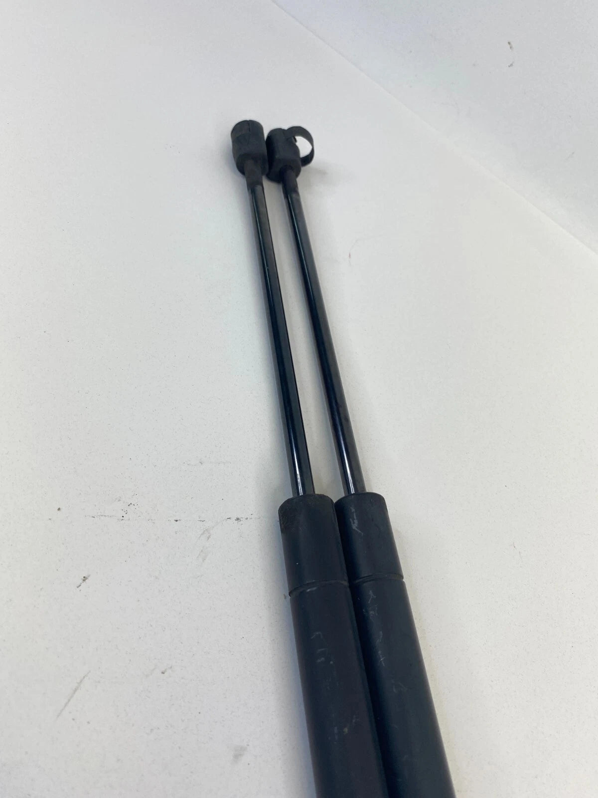 2001-2003 INFINITI QX4 REAR HATCH TAILGATE SUPPORT SHOCK STRUTS PAIR 90450-1W512