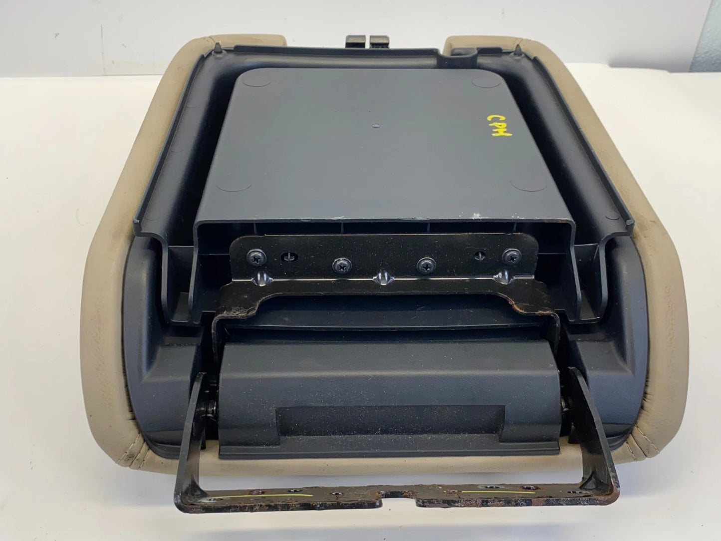 2013-2020 NISSAN PATHFINDER CENTER CONSOLE ARMREST LID STORAGE COMPARTMENT