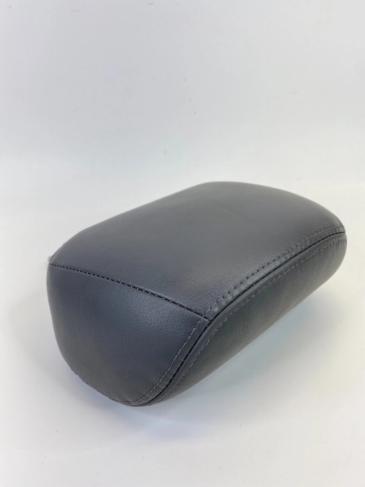 2005 2006 HYUNDAI ELANTRA FRONT RIGHT PASSENGER SEAT HEADREST HEAD REST OEM