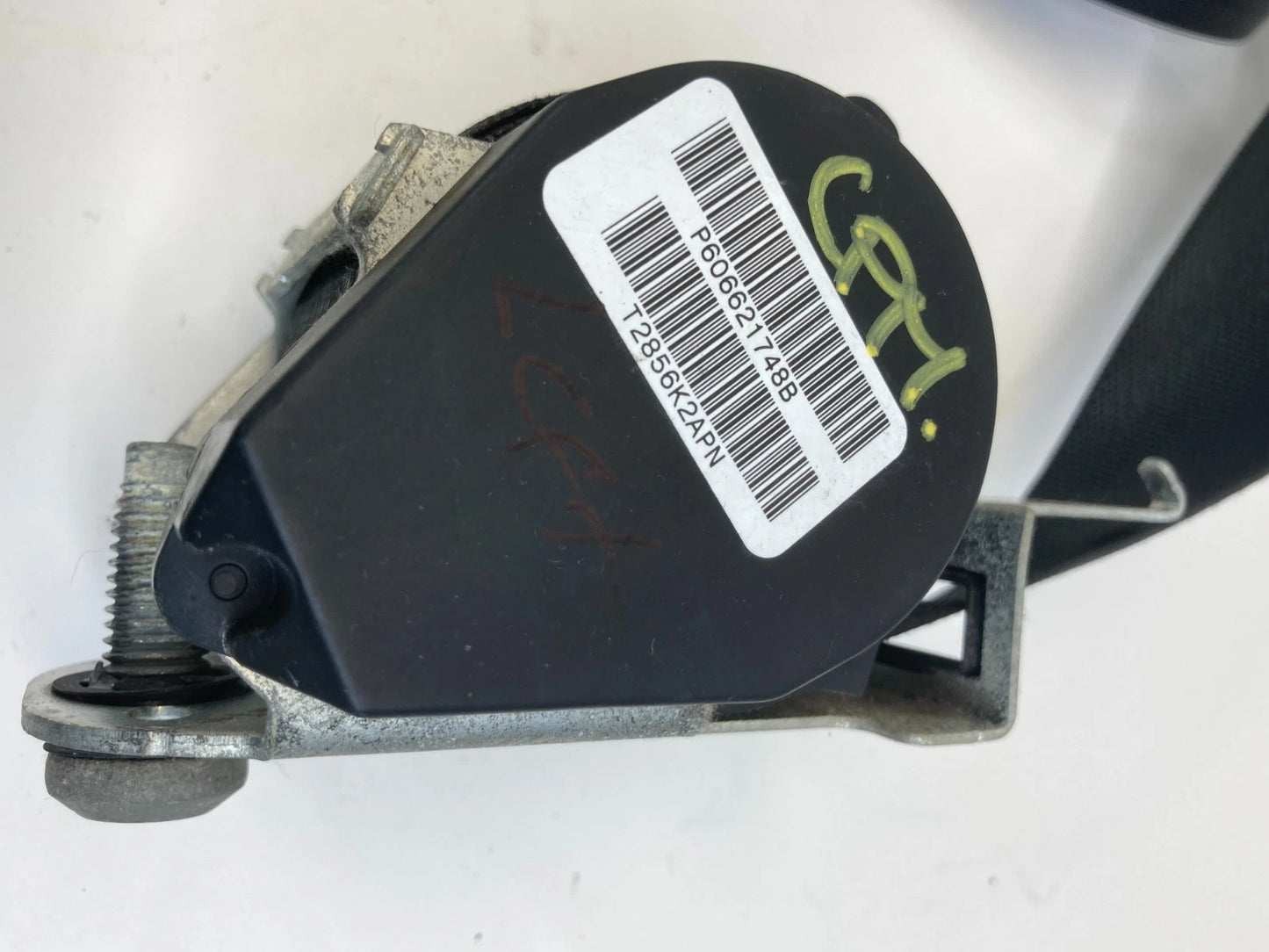 2005-2007 MERCURY MARINER FRONT LEFT SIDE SEAT BELT RETRACTOR P606621748B OEM