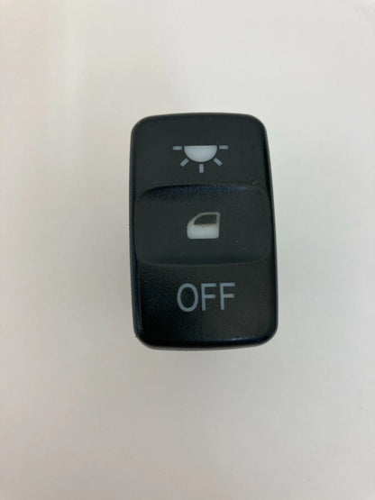 1999-2004 HONDA ODYSSEY DOOR DOME LIGHT LAMP OFF CONTROL SWITCH BUTTON 2M17774