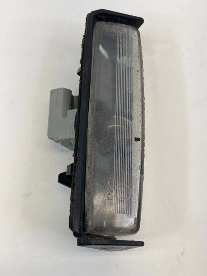 2002-2011 TOYOTA CAMRY SEDAN 4-DR REAR TRUNK LID LICENSE PLATE LIGHT LAMP OEM