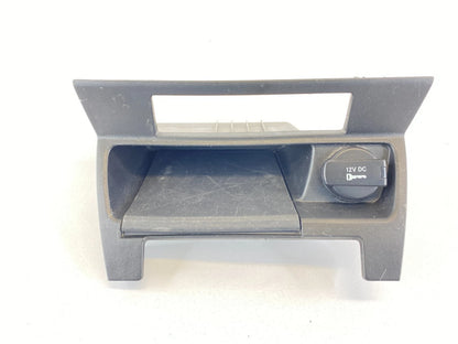 2011 11 DODGE CALIBER FRONT CENTER DASH 12V POWER OUTLET W/ BEZEL TRIM OEM