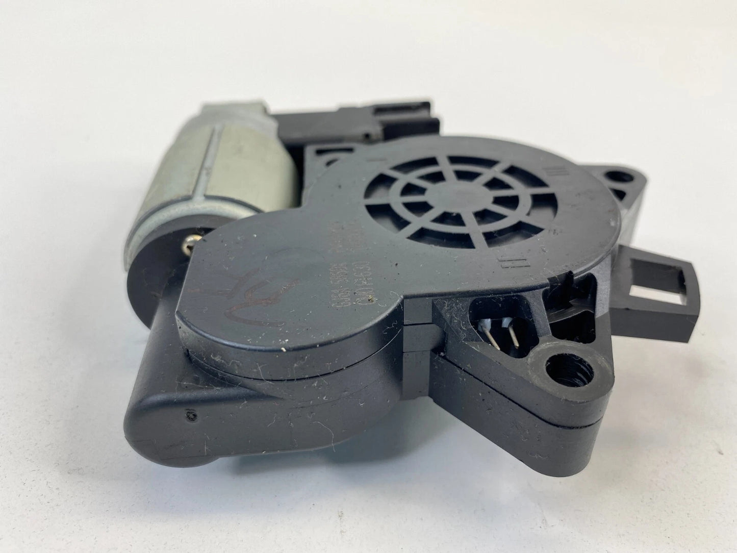 2004-2009 MAZDA 3 MAZDA3 FRONT RIGHT PASSENGER DOOR POWER WINDOW MOTOR GJ6A5858X
