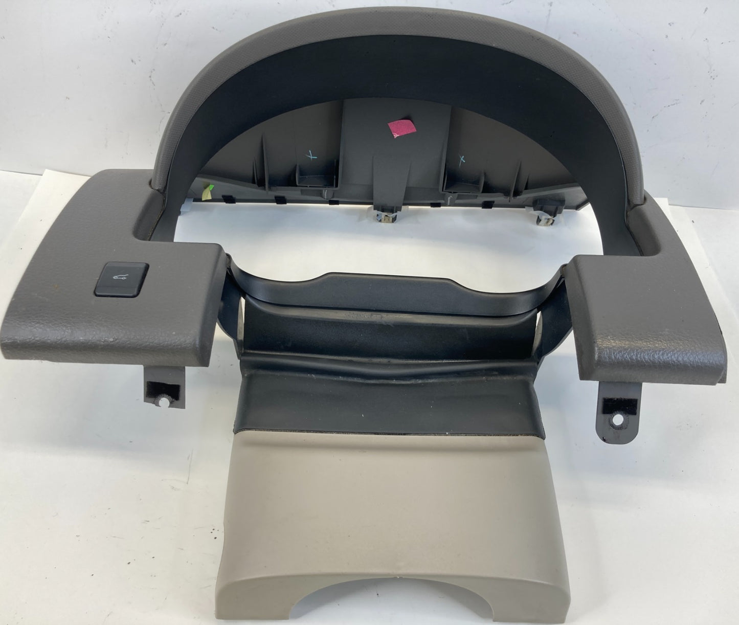 08-10 Ford Edge Speedometer Cluster Dash Bezel Trim W/ Column Cover 8T43-78044D