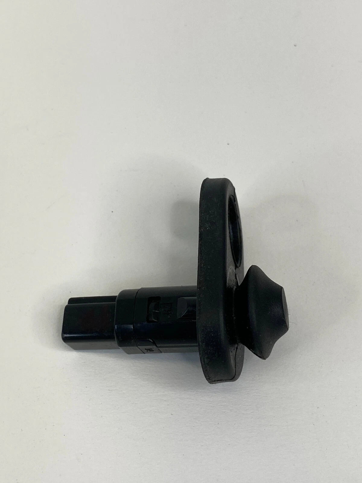 03-20 TOYOTA COROLLA FRONT RIGHT DOOR COURTESY LIGHT AJAR JAMB SWITCH SENSOR OEM