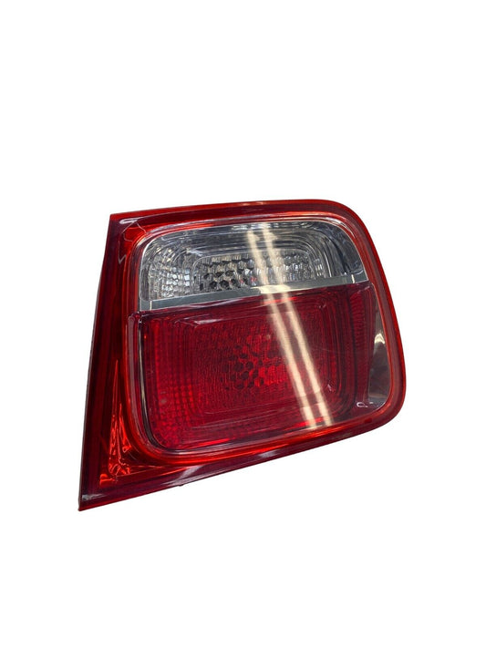 2013-2015 Chevy Malibu Sedan 4-DR Right Passenger Tail Light Lamp Taillight OEM