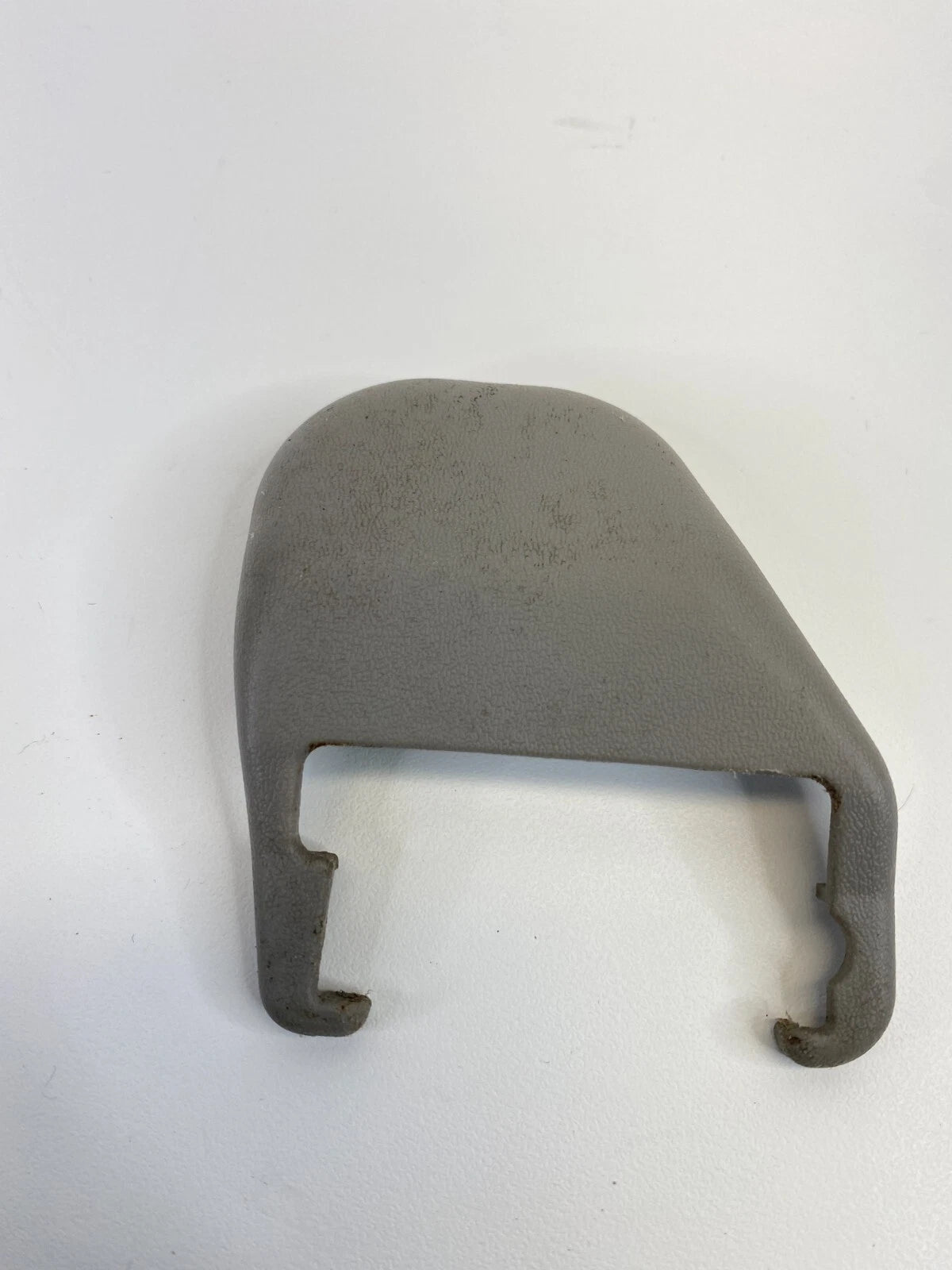2002 2003 LEXUS ES300 FRONT LEFT DRIVER SEAT TRACK END COVER CAP TRIM OEM
