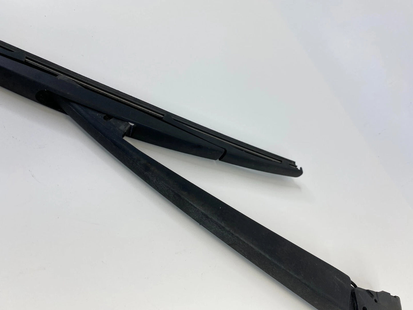 2009 2010 2011 2012 2013 SUBARU FORESTER REAR BACK TAILGATE WIPER ARM OEM