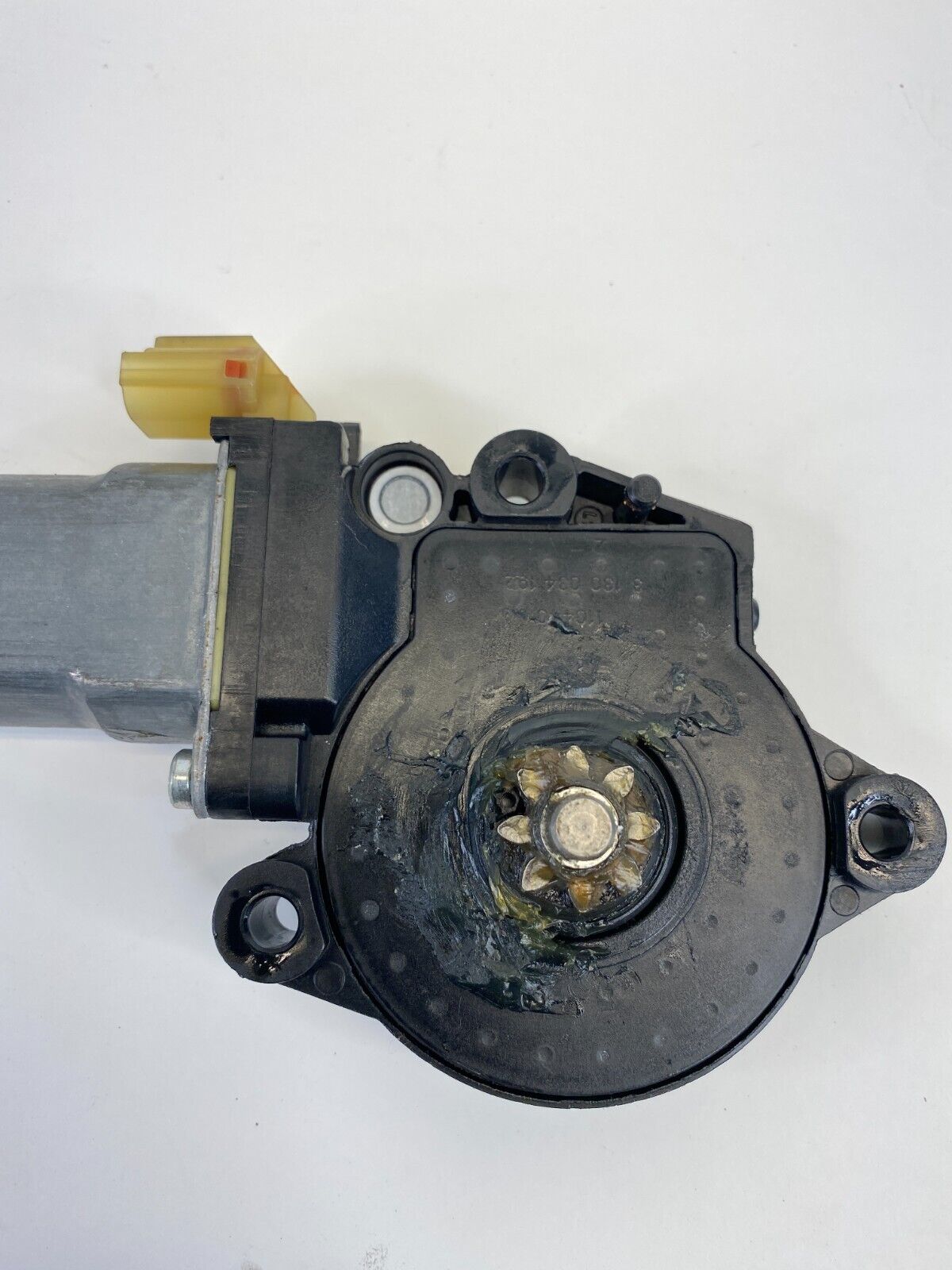 2005-2009 Hyundai Tucson Front Left Driver Side Door Window Motor 3180034192 OEM