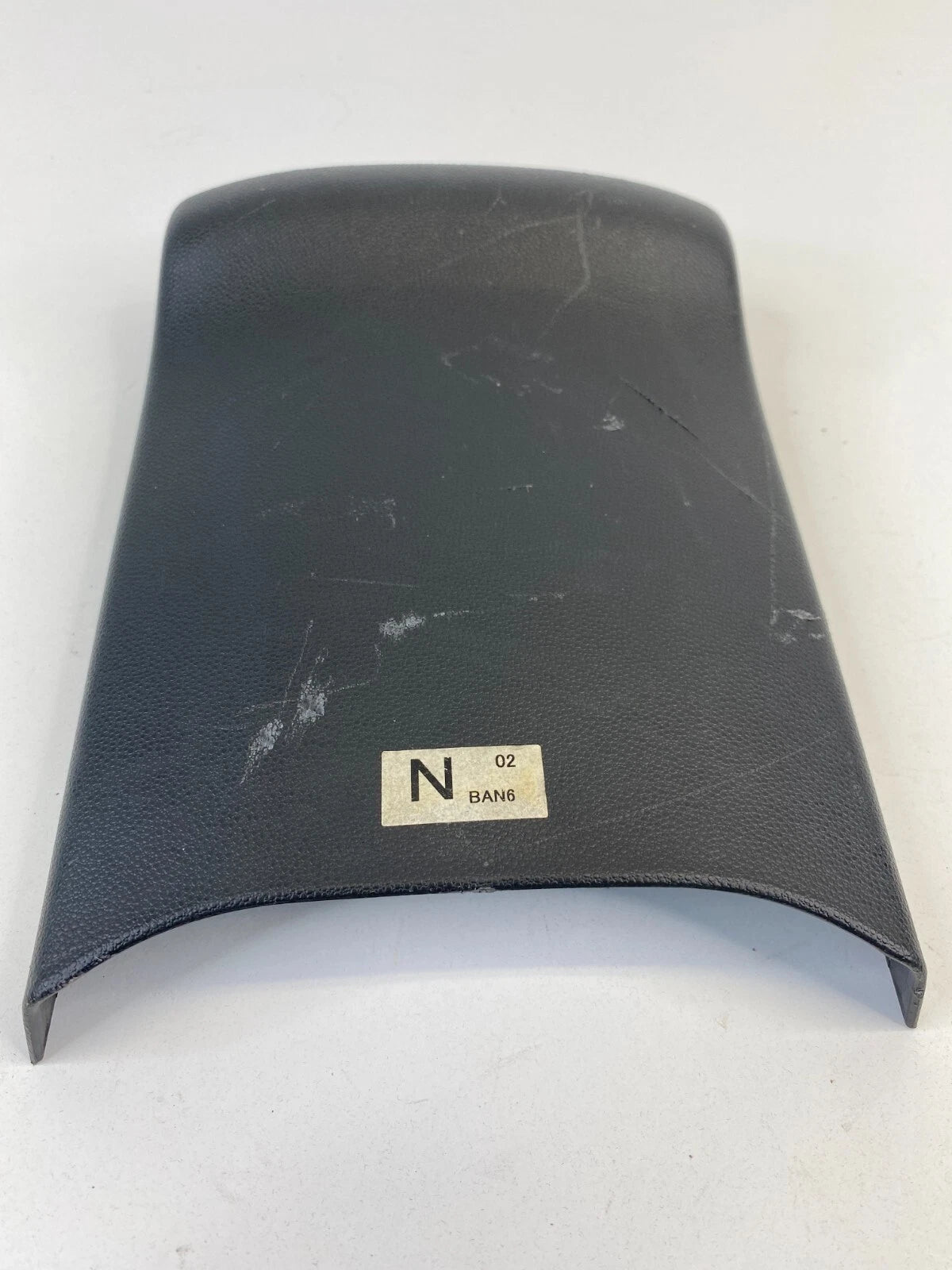 2004-2009 MAZDA 3 MAZDA3 I REAR CENTER CONSOLE LID CAP TRIM COVER B32H64471 OEM