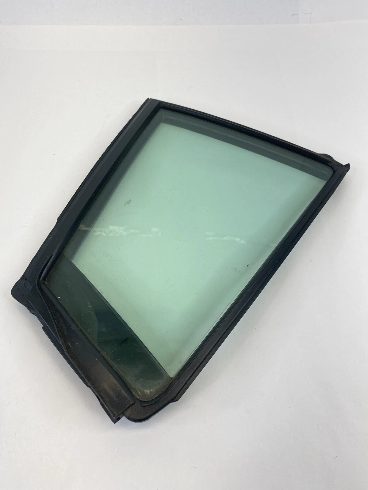 2007-2012 Nissan Altima Rear Right Door Vent Quarter Window Glass 82272-JA000