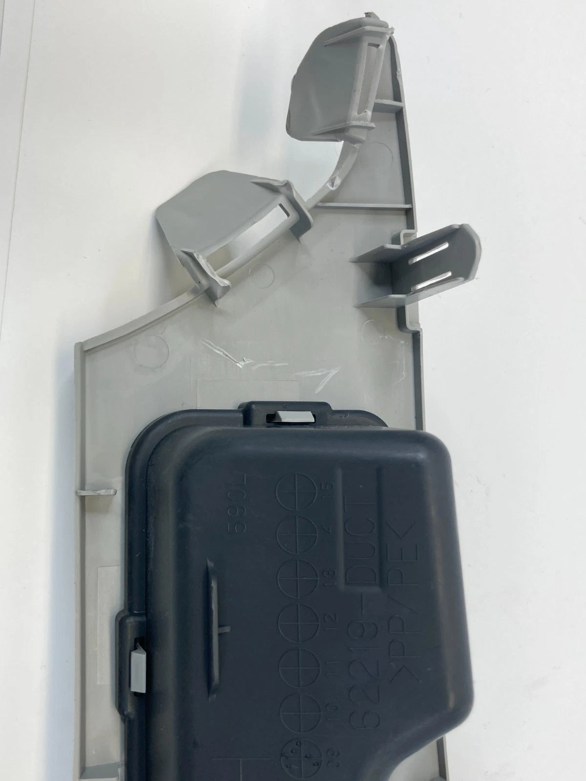 2010-2015 TOYOTA PRIUS FRONT LEFT DRIVER SIDE VENT TRIM COVER PANEL 62219-47040