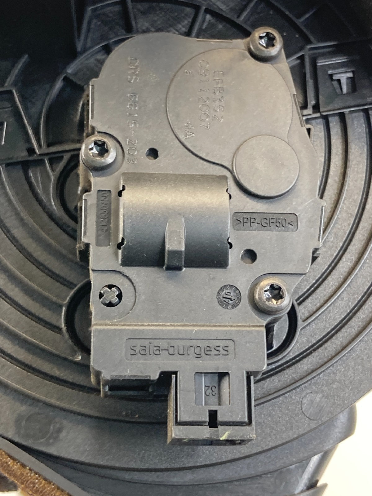 2009-2011 Jaguar XF Center Dash Air Vent Grille Cover Panel Trim 8X23-19K617-BF