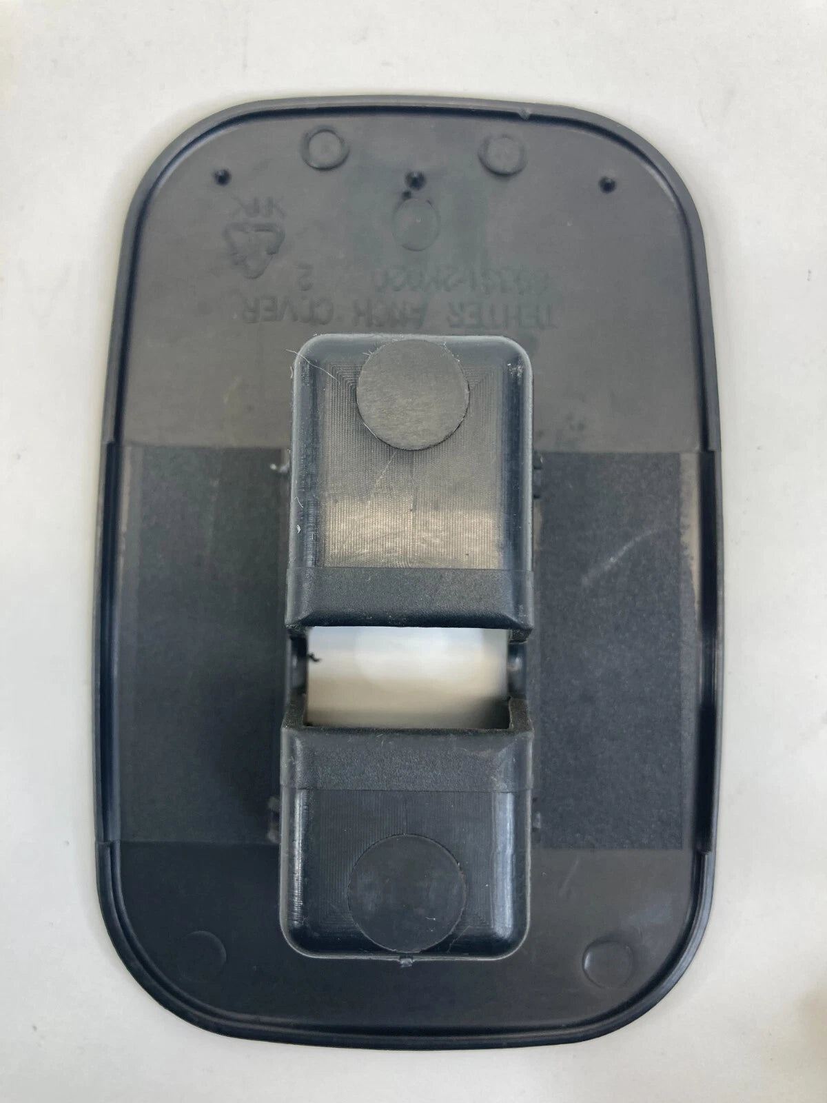 2010 2011 KIA SOUL REAR CHILD SEAT ANCHOR CAP LID TRIM BEZEL 89391-2K020 OEM