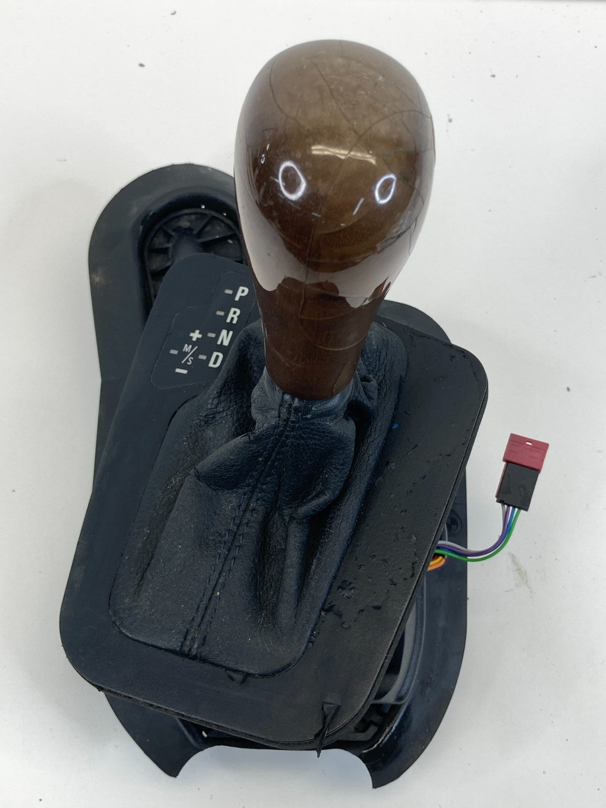 1999 2000 BMW 323i Automatic Floor Gear Shifter Lever Handle Assembly OEM