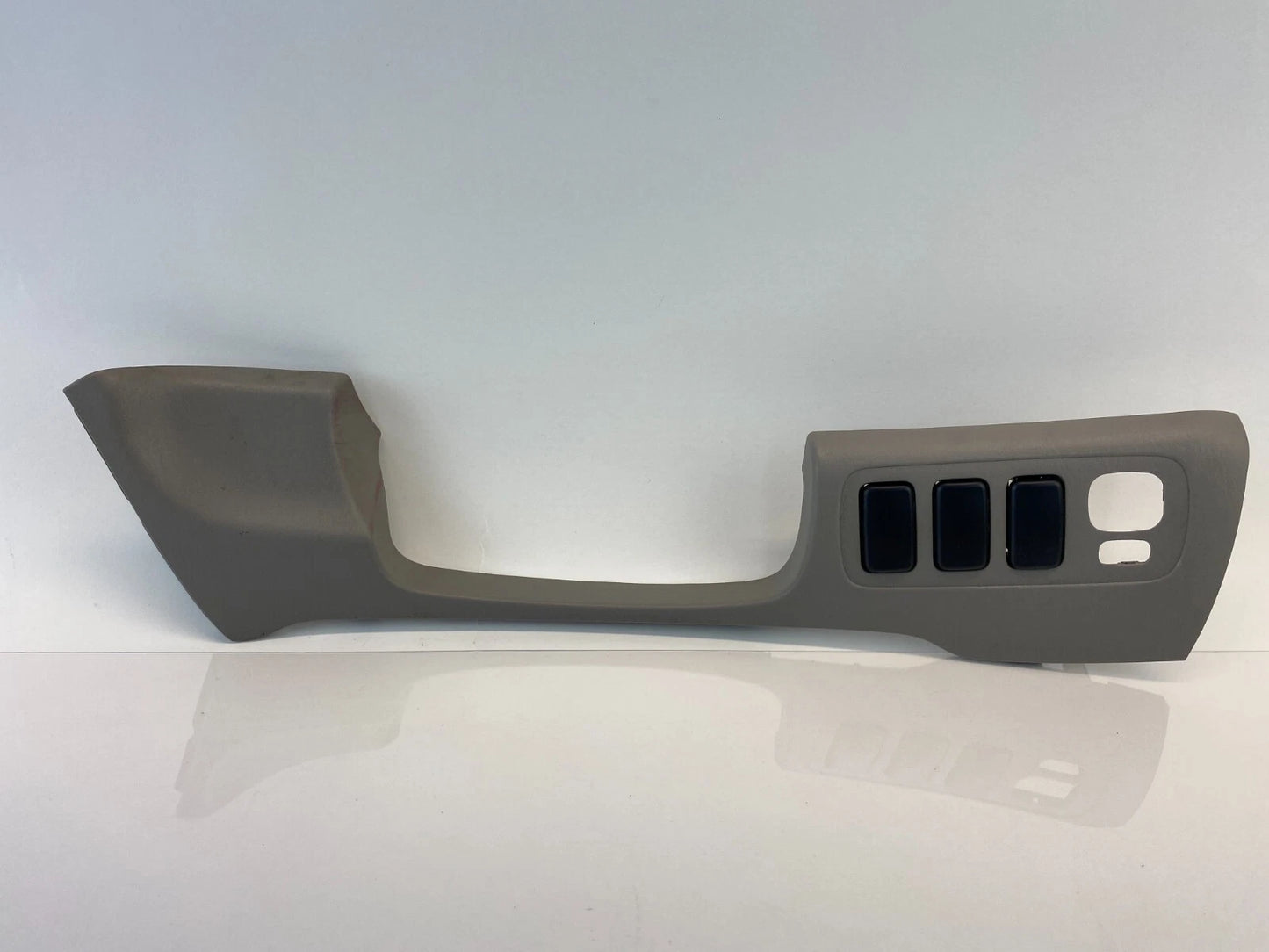 2001-2007 TOYOTA HIGHLANDER LOWER DASH TRIM BEZEL MIRROR SWITCH OEM 55480-48050