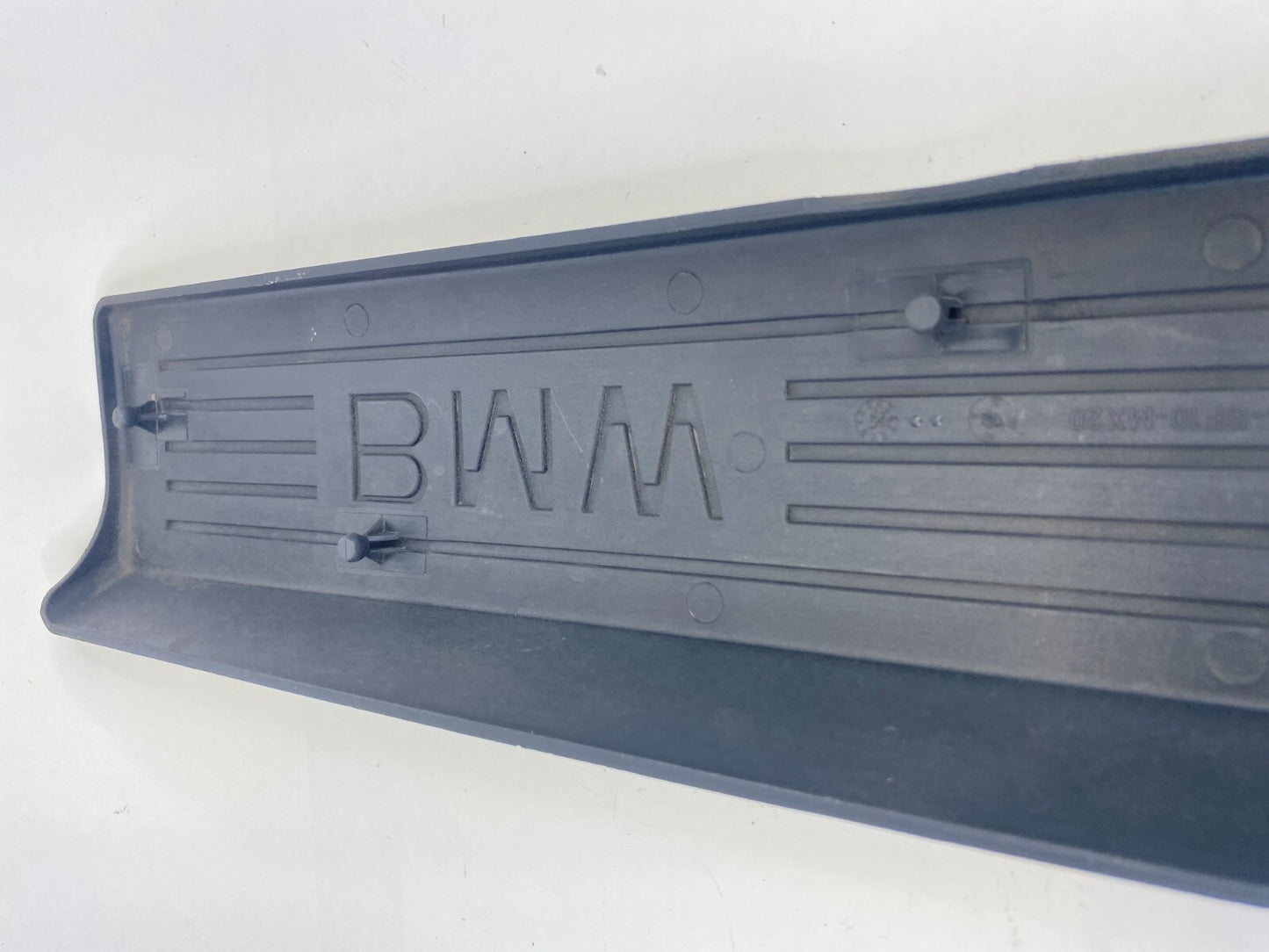 2009-2013 BMW 328i xDrive 3.0L L6 Engine Air Intake Manifold Cover OEM