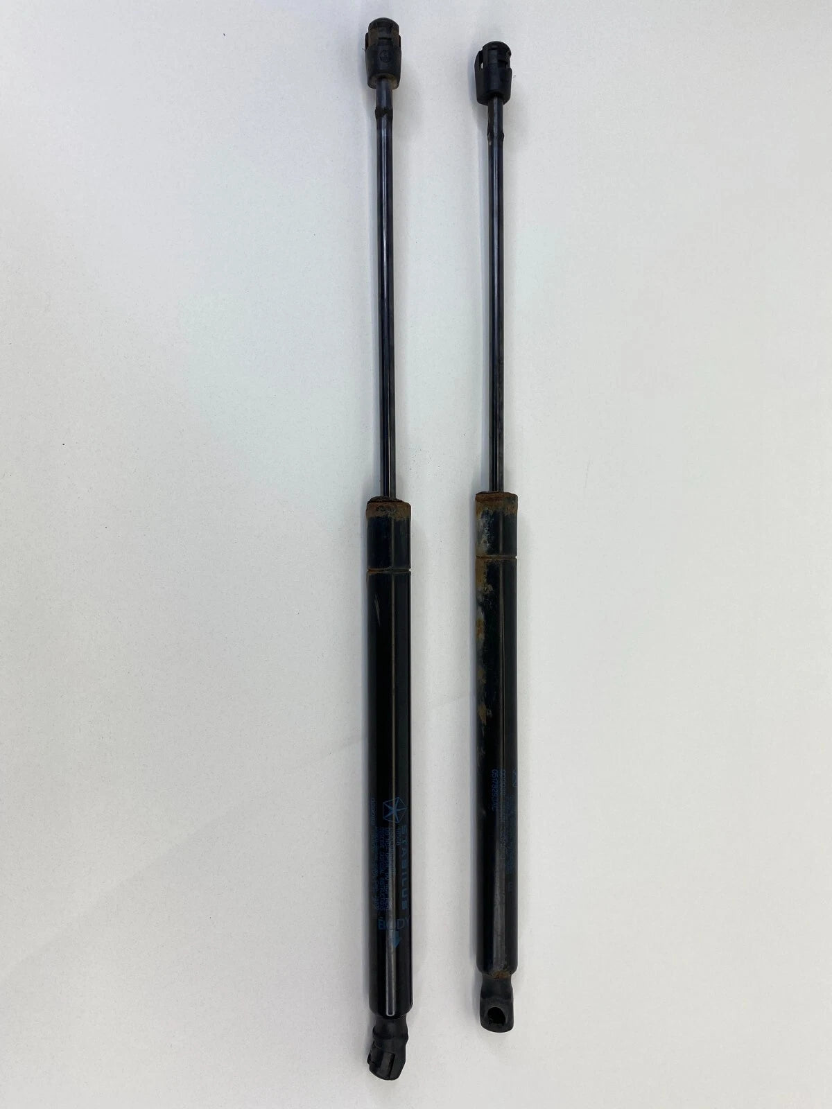 2009-2011 DODGE JOURNEY TRUNK HATCH LIFT CYLINDER SUPPORT SHOCK PAIR 5178293AC