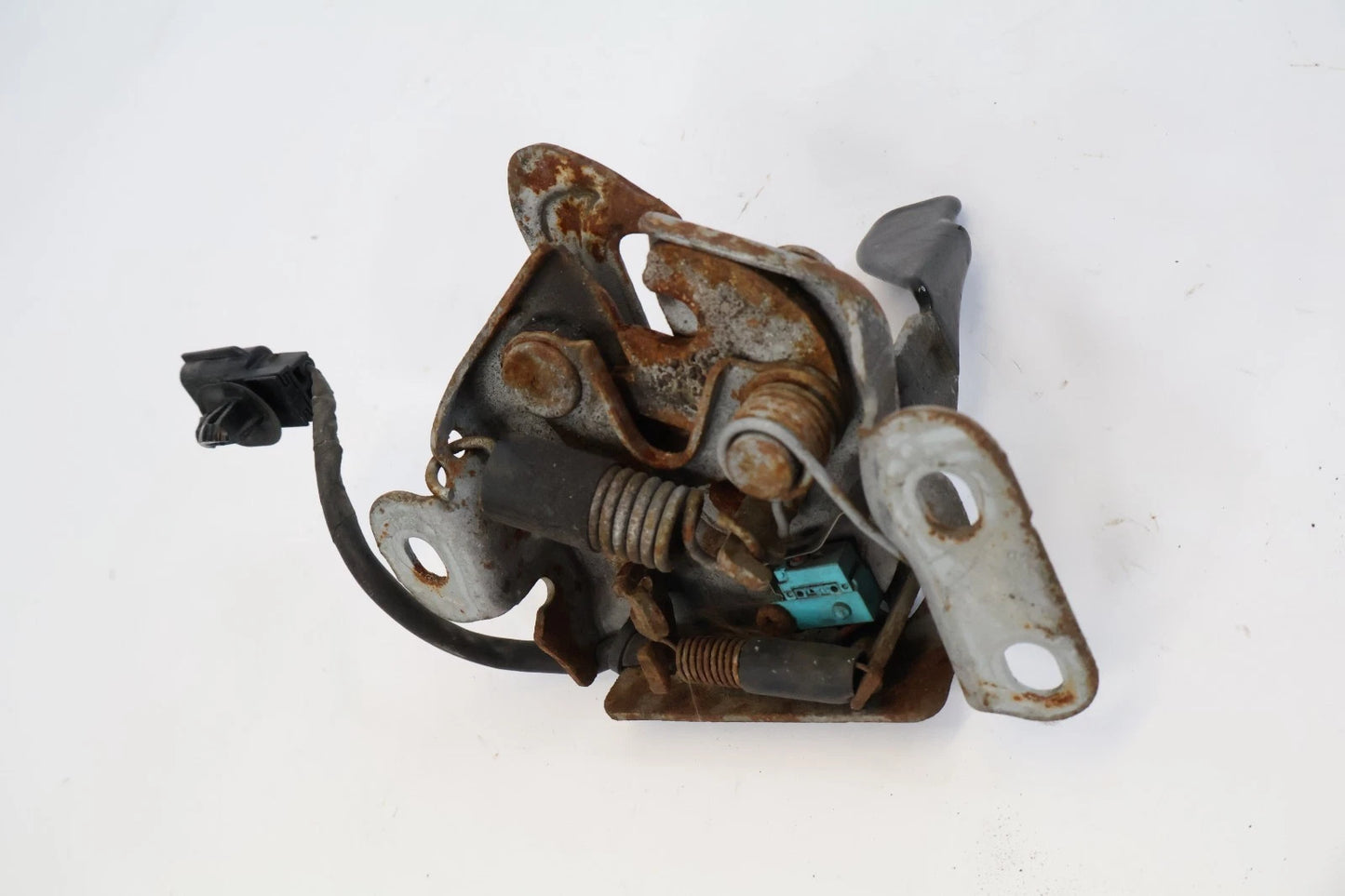2010-2013 SUZUKI KIZASHI FRONT ENGINE HOOD LOCK BONNET LATCH RELEASE OEM FACTORY