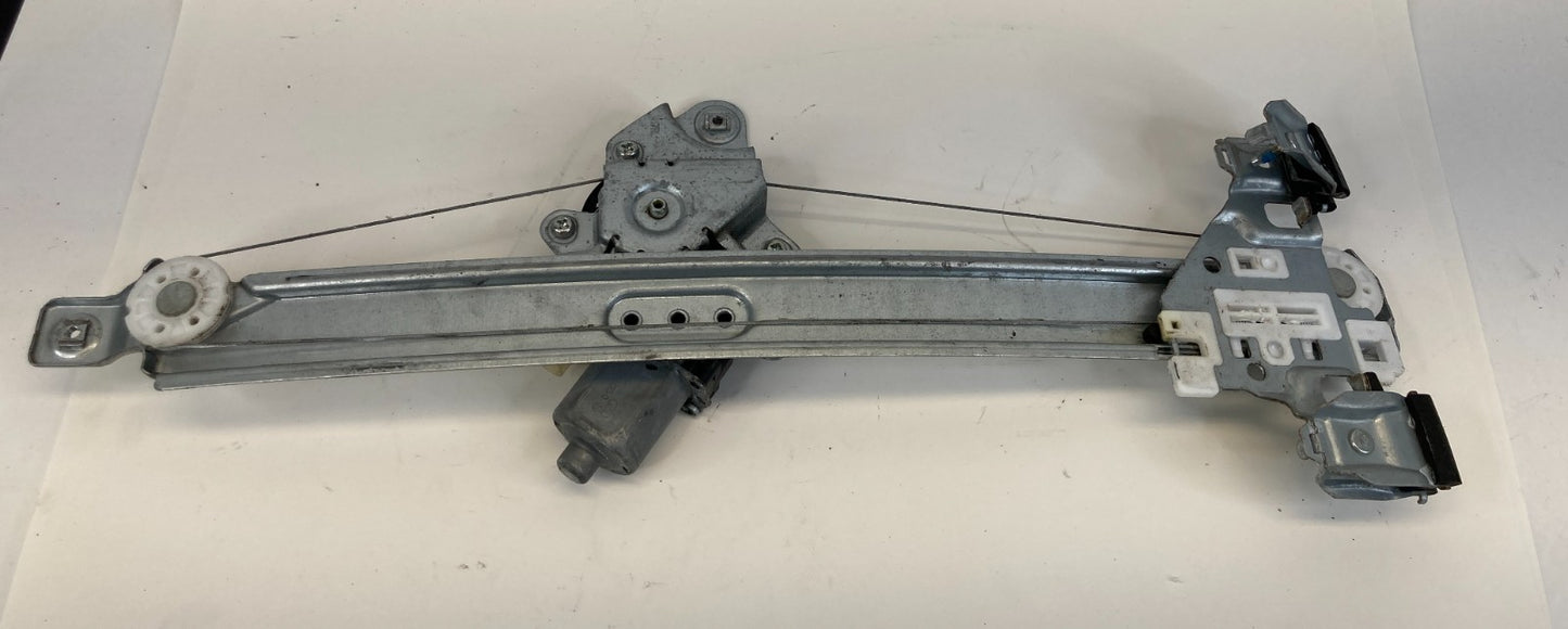 2012-2017 GMC Terrain Rear Left Side Door Power Window Motor w/ Regulator OEM