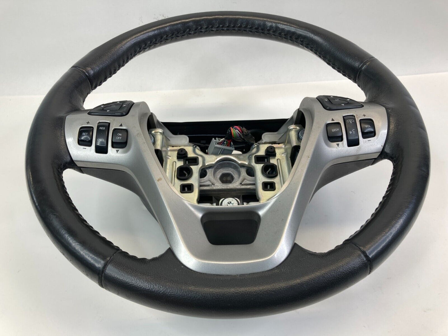 2013-2019 Ford Taurus Steering Wheel W Cruise & Auido Control Switch DG13-3F563