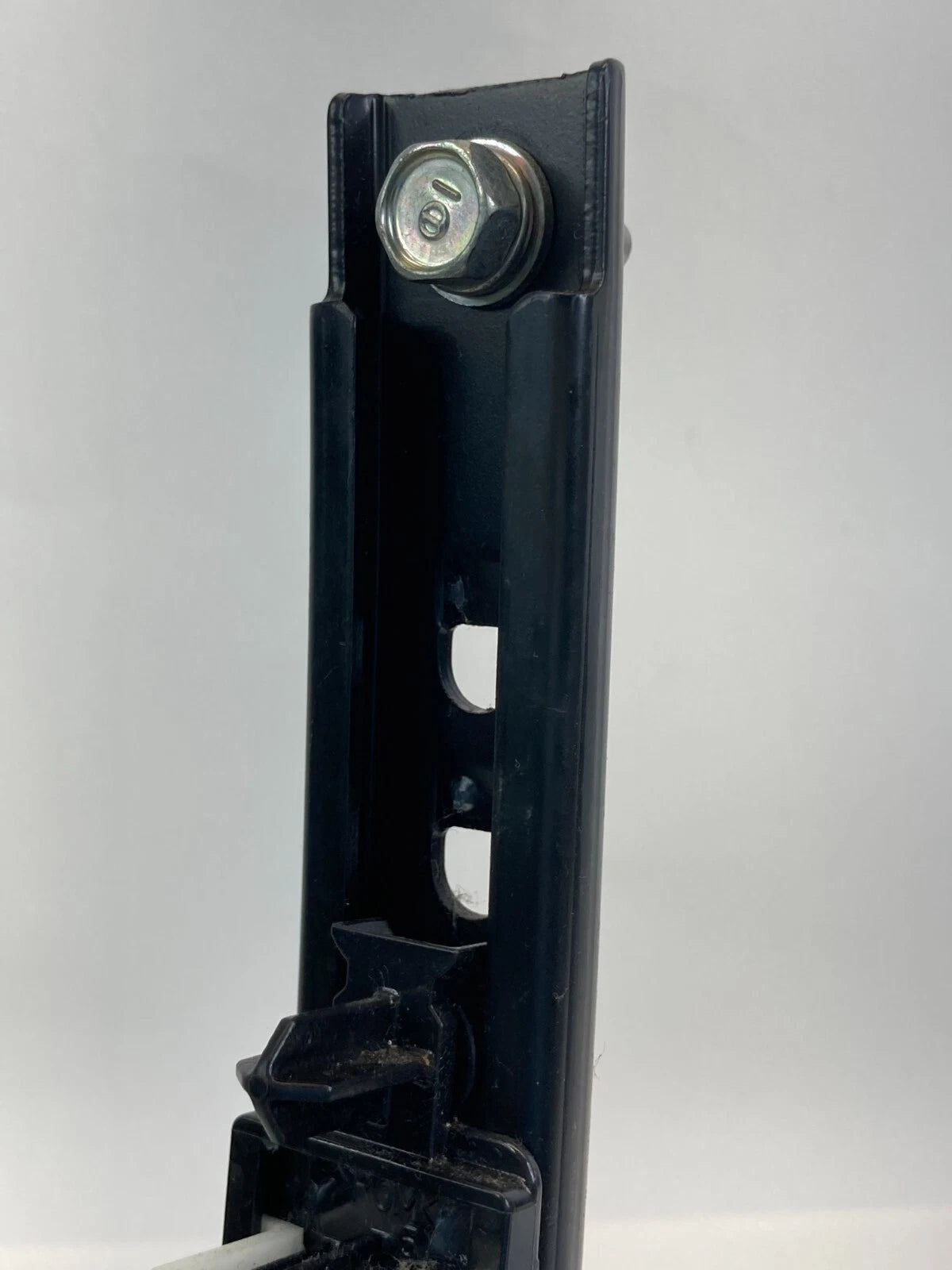 2008-2012 HONDA ACCORD SEDAN FRONT LEFT DRIVER SIDE SEAT BELT HEIGHT ADJUSTER