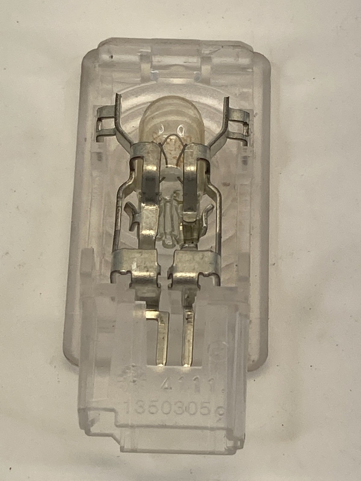 2012-2019 Chevrolet Cruze 10-17 Equinox Trunk Cargo Inner Courtesy Lamp 13503059