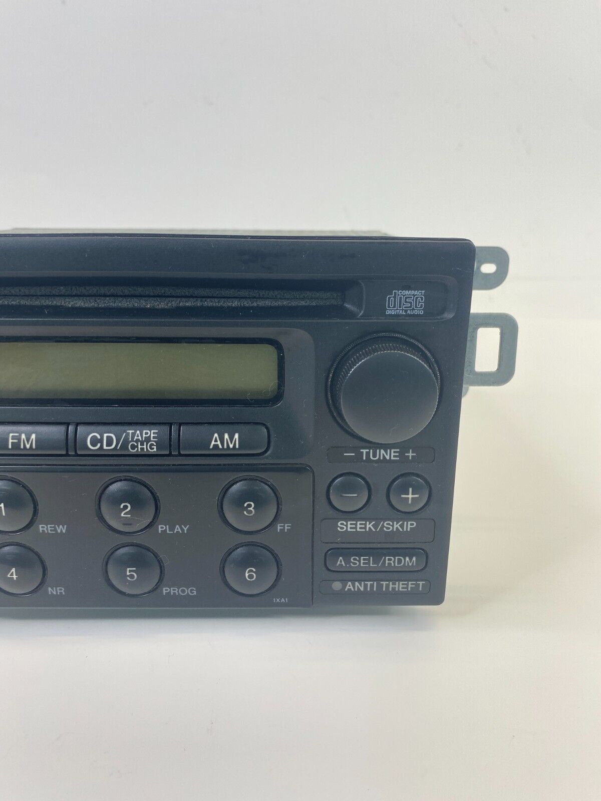 1998-2000 Honda Accord EX AM/FM Radio CD Disc Player 39100-S84-A210 OEM