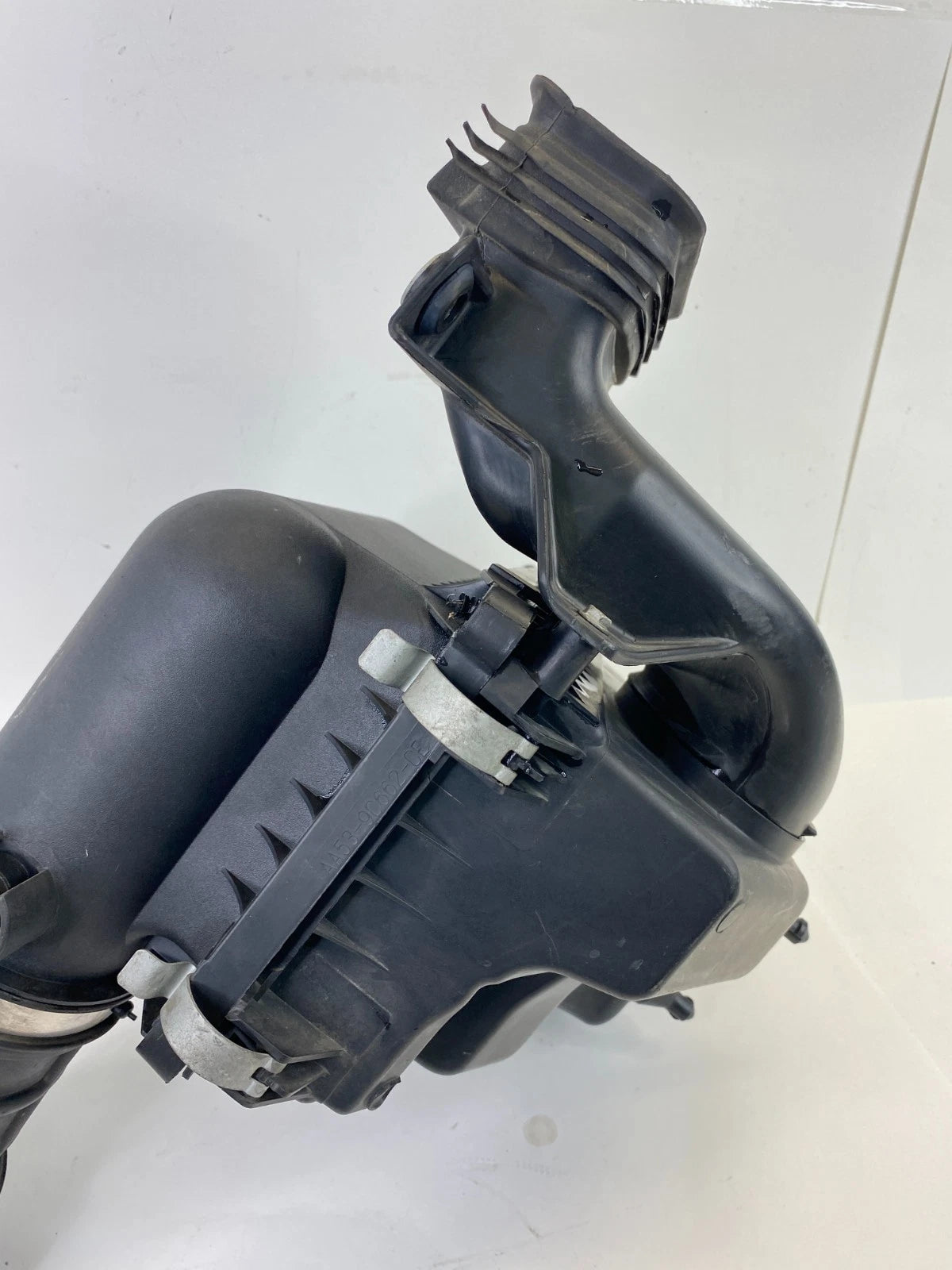 2013-2019 FORD INTERCEPTOR SUV 3.5L V6 A/T AIR INTAKE CLEANER FILTER BOX ASSY