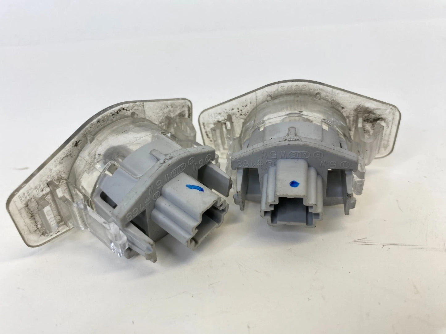 2003-2008 HONDA PILOT REAR LICENSE PLATE LIGHT LAMP LENS HOUSING SET OEM