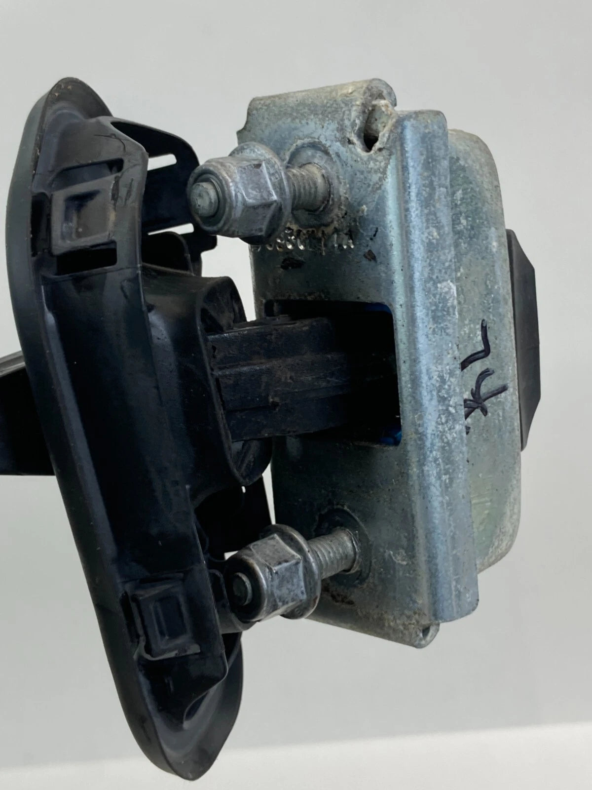 12-18 FORD FOCUS SEDAN REAR LEFT DRIVER SIDE DOOR CHECK STOP STOPPER DETENT OEM